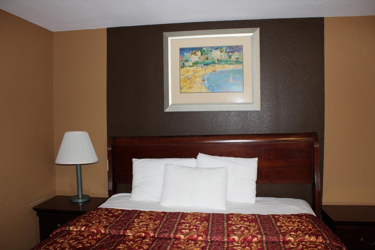 Coratel Inn And Suites Maple Grove Εξωτερικό φωτογραφία