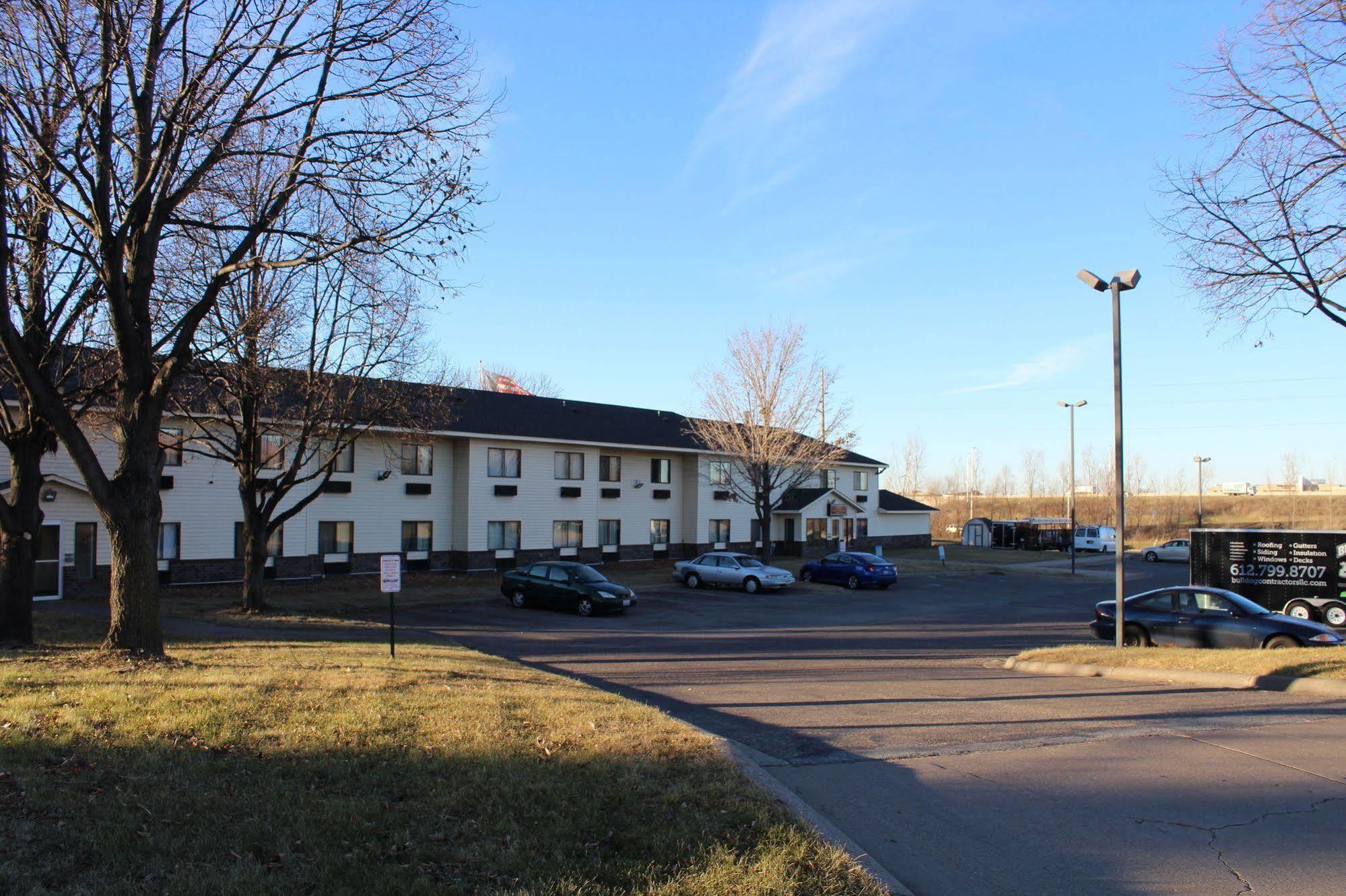 Coratel Inn And Suites Maple Grove Εξωτερικό φωτογραφία